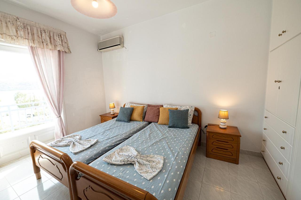Вілла Rigos House At Askeli Beach, Poros Island Poros Town Екстер'єр фото